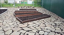 Декоративный огород. Мощение натуральным камнем.